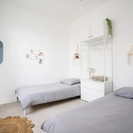 Apartment 2 Acces Direct Lyon Centre Venissieux